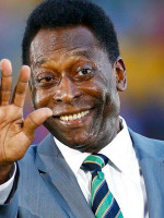Miles de personas le dieron el último adiós a Pelé en el estadio del Santos 