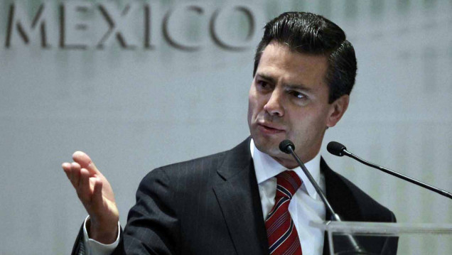 imagen Peña Nieto rechaza calificar de crimen de Estado la desaparición de los 43 estudiantes