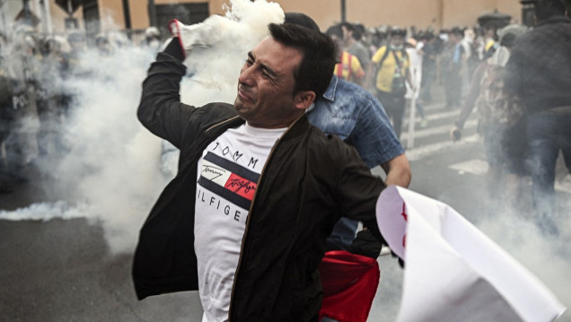 imagen Sigue la tensión social en Perú: la protestas en las calles ya dejaron varios muertos