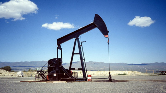 imagen Congreso: El Gobernador defiende la nueva ley petrolera