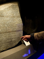 Egipto volvió a reclamar la devolución de la Piedra de Rosetta, 200 años después de su decodificación