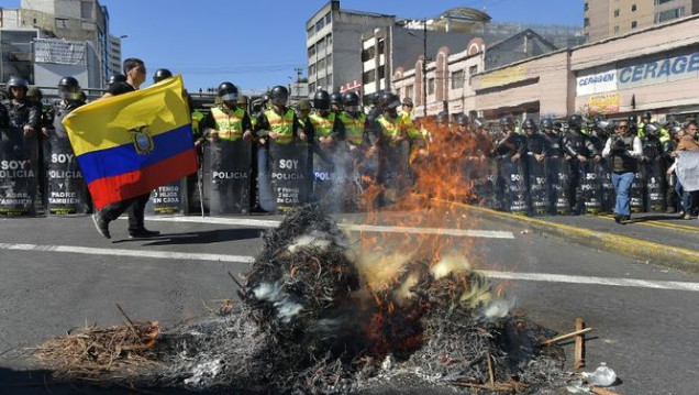 imagen Ecuador aprobó la reelección presidencial indefinida