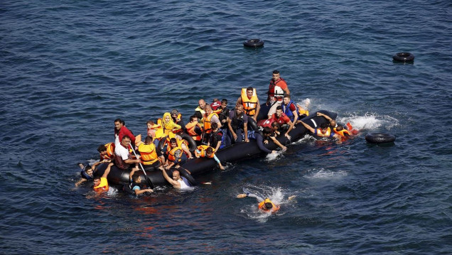 imagen Dos naufragios en la costa griega dejan 41 fallecidos