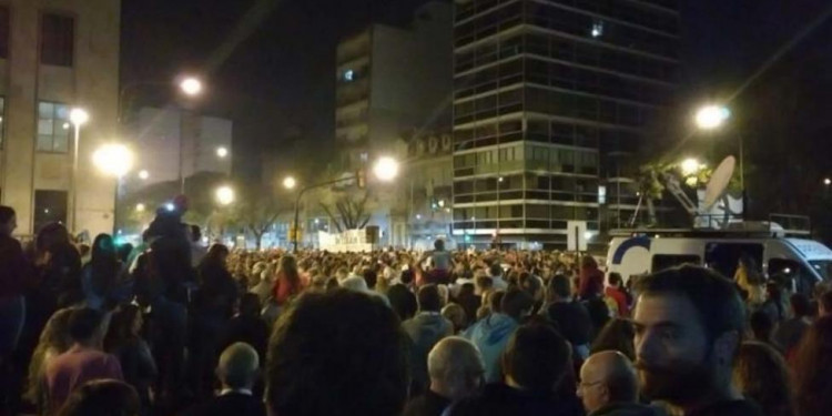Rosario Sangra: la gente se volcó a las calles azotada por la violencia