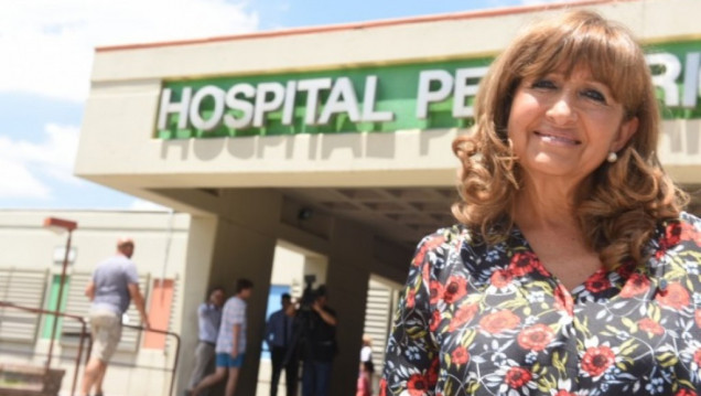 imagen Crescitelli: "En Mendoza atendemos a todos los que van a los hospitales"