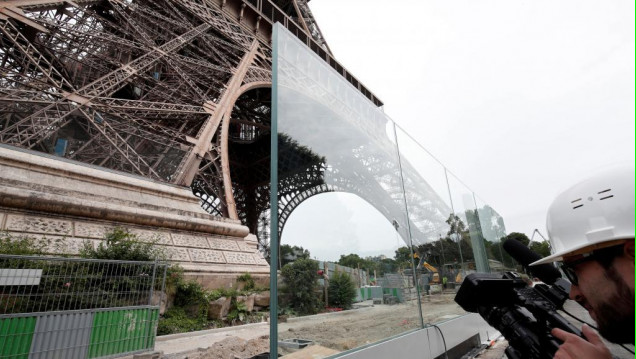 imagen Un muro de vidrio para proteger la Torre Eiffel