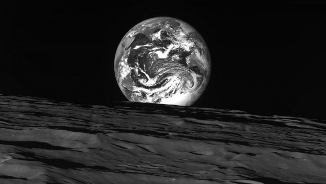 imagen Una sonda espacial de Corea del Sur comenzó a transmitir fotos de la Luna y la Tierra