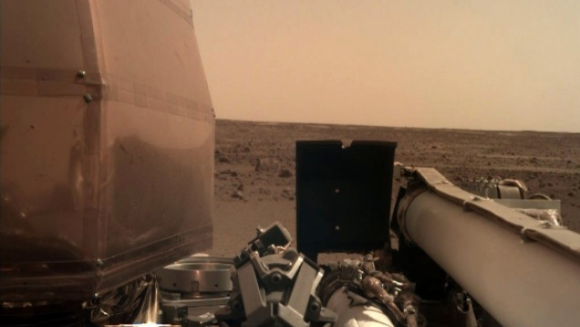 imagen La sonda InSight llegó a Marte y envió la primera imagen