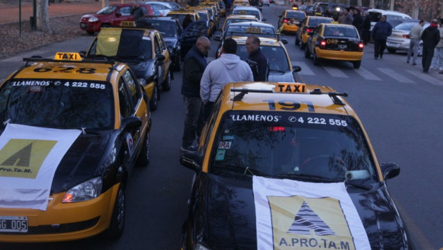 imagen Remises truchos, el nuevo frente abierto de los taxistas con el Gobierno