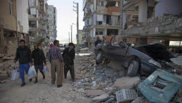 imagen Más de 400 muertos y 7000 heridos por el fuerte terremoto en la frontera de Irán e Irak