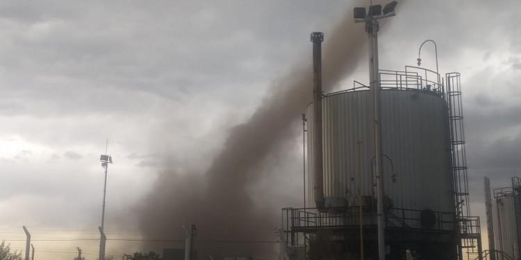 Un tornado sorprendió a trabajadores petroleros en Malargüe: ¿es un fenómeno usual para el sur de Mendoza?