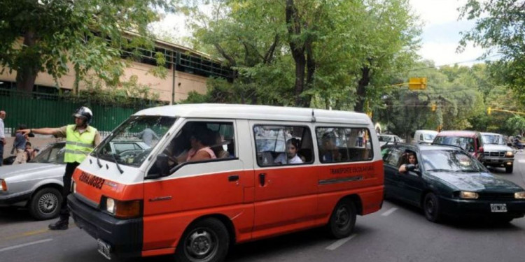 Ley de Movilidad: dueños de transportes escolares se movilizarán a la Legislatura