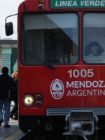 De San Diego a Mendoza: ¿cómo planean traer las 30 "nuevas" duplas del Metrotranvia?