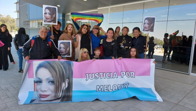 imagen "¡Furia travesti!": antes de la sentencia, militantes y familiares reclamaron justicia por Melody Barrera