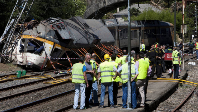 imagen Se descarrilló un tren en Cataluña: un muerto y 44 heridos