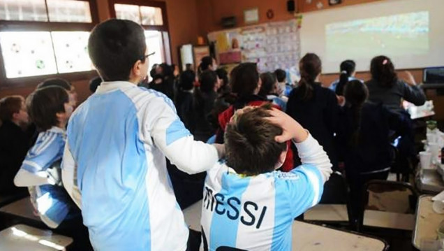 imagen Perzcyk dijo que los partidos de Argentina en el Mundial de Qatar se podrán ver en las escuelas