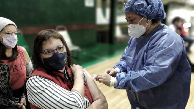 imagen Autoridades provinciales alientan el refuerzo de la vacunación anticovid durante el invierno