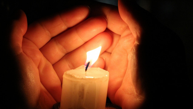 imagen Convocan a una marcha con velas por la salud de los hijos de Claudia Arias