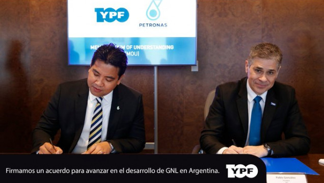 imagen YPF anunció una alianza con Petronas en un proyecto de GNL: prevén inversión inicial de US$ 10.000 millones