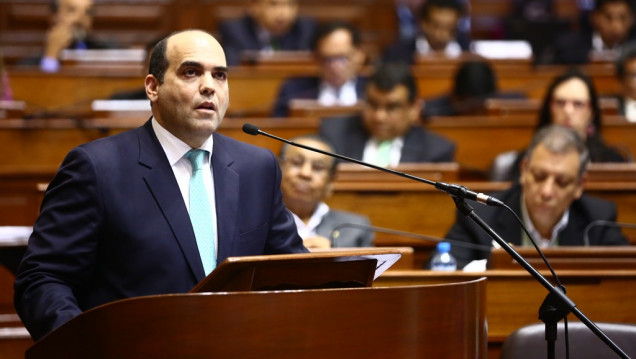 imagen El Parlamento peruano forzó el cese del Primer Ministro y todo su gabinete